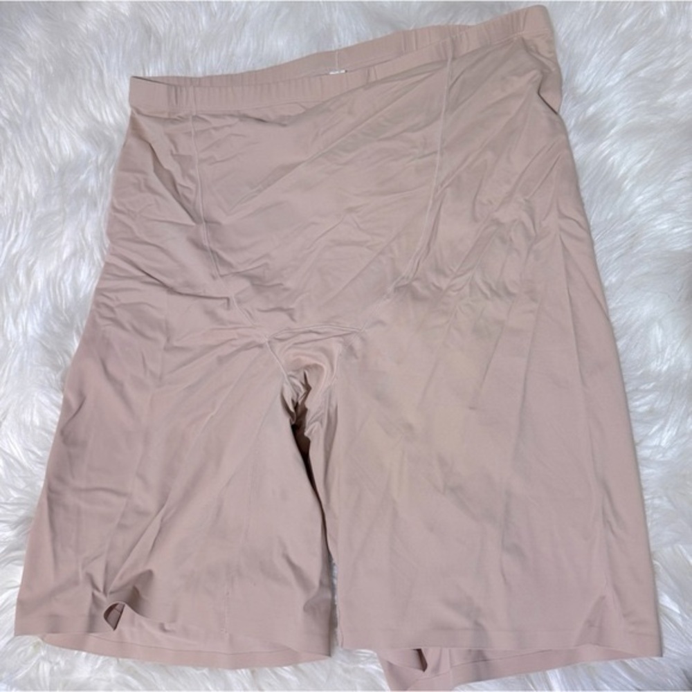 Voglio cream shapewear shorts size 2X